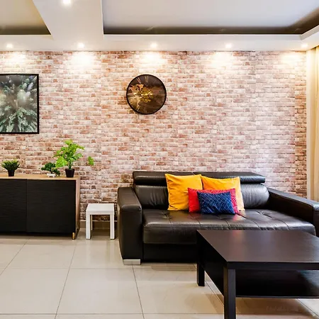 Daire Chic Two Bedroom Steps From Champs Elysees