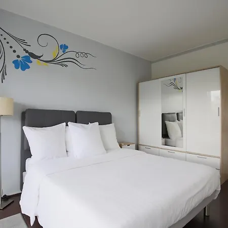 Chic Two Bedroom Steps From Champs Elysees Apartmán Paříž