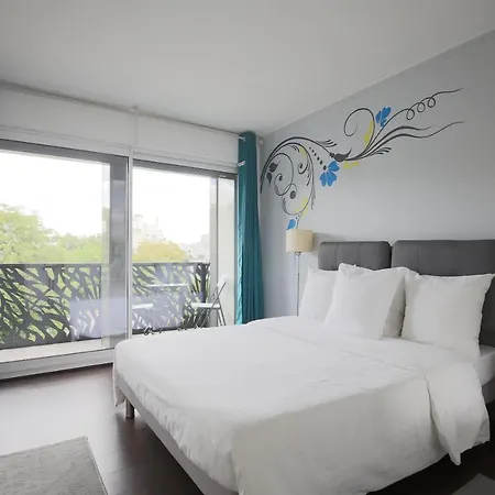 Apartment Ponthieu - Hala Paris