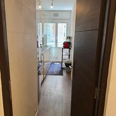Ponthieu - Hala Apartment Paris