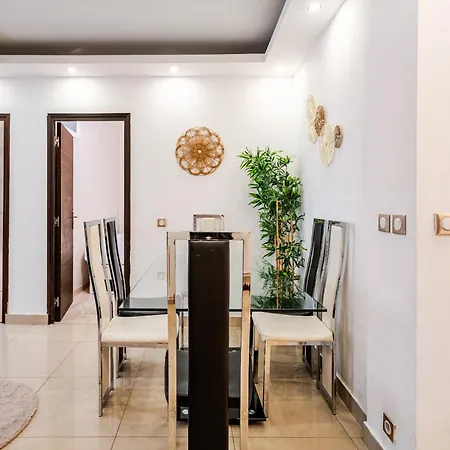 公寓 Chic Two Bedroom Steps From Champs Elysees 巴黎