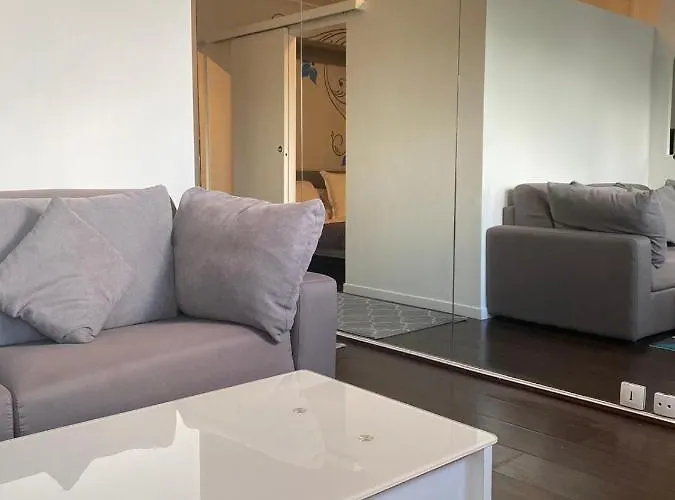 Chic Two Bedroom Steps From Champs Elysees Apartment
