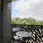 Chic Two Bedroom Steps From Champs Elysees Appartement *