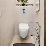 Appartement Chic Two Bedroom Steps From Champs Elysees