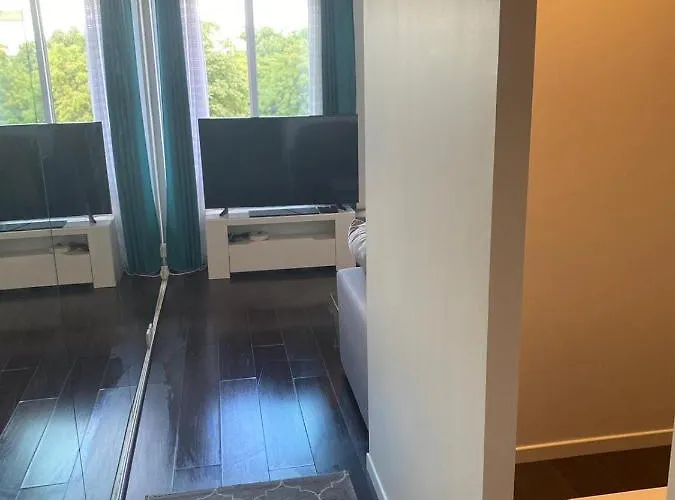 Chic Two Bedroom Steps From Champs Elysees شقة *
