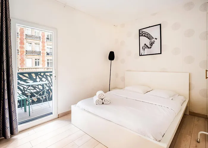 Chic Two Bedroom Steps From Champs Elysees Apartamento *
